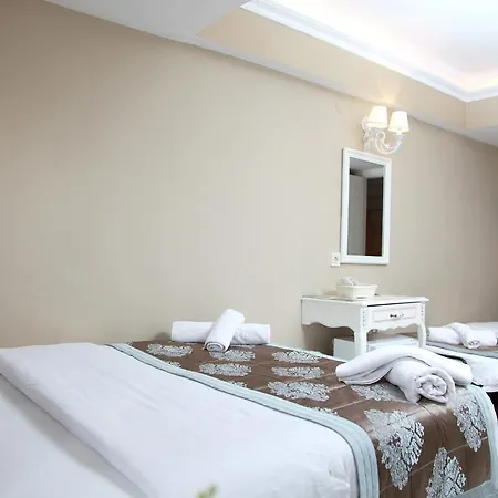 Kadi Konagi Thermal Hotel 3*