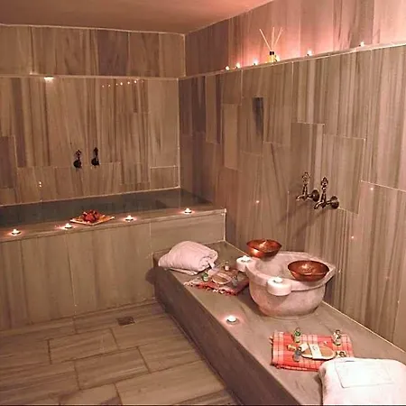 Kadi Konagi Thermal Hotel 3*