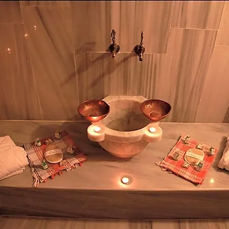 Kadi Konagi Thermal Hotel