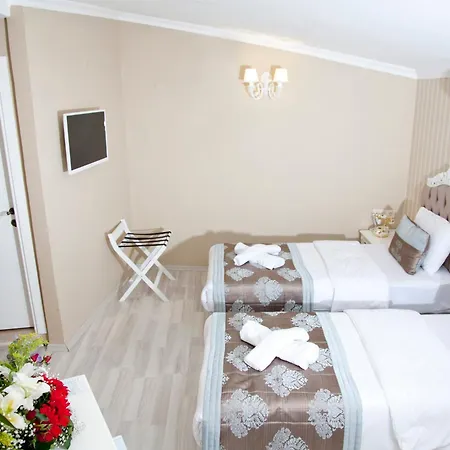 Kadi Konagi Thermal Hotel 3*